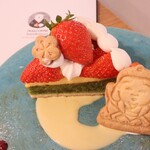 ハナツムリ - 【2026.01】苺と抹茶の迎春タルト(税込748円)