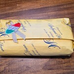 ステファノアンナ - 黄色の包装紙が可愛いです