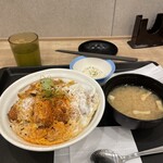 松のや - 料理写真:ロースかつ丼
