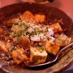 学大酒場エビス参 - ここのマーボーはピリリと輝く美味さ(-ω☆)ｷﾗﾘ