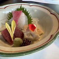 萬治郎 - お造り　マグロ、鯛、湯葉