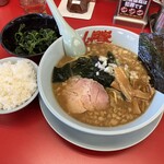 ラーメン山岡家 - 料理写真:プレミアム醤油とんこつ(ホウレンソウ別添え)＆半ライス