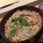 割烹 恵比寿 - ＜再訪・2014年12月＞炊きあがりに三つ葉を散らして混ぜ混ぜ～。た～っぷりのカニ身にカニの玉子にカニ味噌。