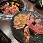 黒毛和牛炭火焼肉と元祖信州冷麺 縁 - 