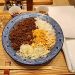 担担麺の掟を破る者 - 