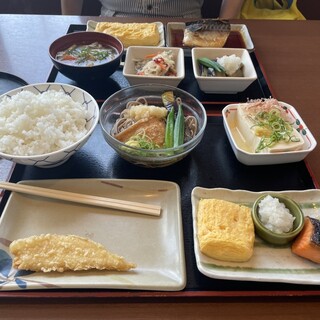 めしや食堂_0