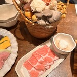 裏の山の木の子 - 