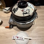 赤から - 鍋配膳時