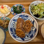 おともトごはん おかもト食堂 - 