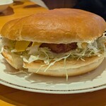 コメダ珈琲店 - 料理写真:フィッシュフライバーガー ¥660