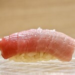 鮨処 暁 -akatsuki- - 血合いぎし中トロ