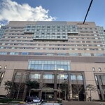 石村萬盛堂 - 向かいはホテルオークラさんですね。