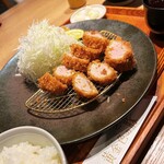 黄金色の豚 羽田空港店 - 