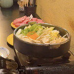 すき焼き しゃぶしゃぶ 肉寿司 食べ放題 和牛ざんまい - 