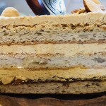 パティスリー・サト - 断面　スポンジ固め好きな方はハマります笑