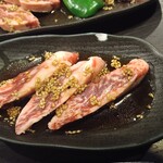 焼肉 ギュービッグ - 