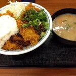 かつや - ねぎタルチキンカツ丼ととん汁小