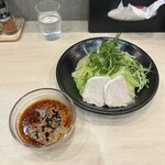 つけ麺本舗辛部 - 定番つけ麺1030円麺1玉辛さ3