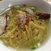 ミスター・ワッタナーのラーメン屋 - 料理写真:これが10バーツラーメンだ！特別美味いわけじゃないが日本円で37円ってどうなのよ。