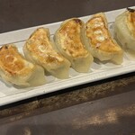 活龍鶏そば専門店 とりだけ - 餃子も美味しい。