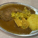 ナイルレストラン - ムルギーランチ(お米の量半分)