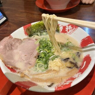 口コミ一覧 : 熟成豚骨ラーメン専門 一番軒 三田店 - 横山/ラーメン