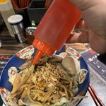 東京煮干屋本舗 - 香味油かけて