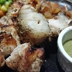 ハングリータイガー - ふもと赤鶏肩こにくアップ。（柚子胡椒添え）