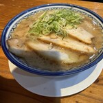 元祖赤のれん 節ちゃんラーメン 天神本店 - チャーシューやわ