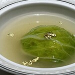 REIKASAI GINZA - レイ家菜オリジナル海老真丈の白菜あんかけ～金粉を添えて