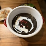 花のある棲家 - ■漆黒野菜フォンデュ（イカスミ）¥ 4,180・真っ黒フォンデュ！