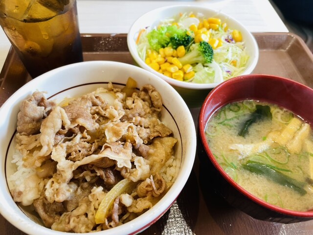 Sukiya Shibuya Nichome Ten - Shibuya/Gyu-don (Beef bowl) | Tabelog
