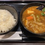 CoCo壱番屋 - 料理写真:ローストチキンスープカレー ¥1,110