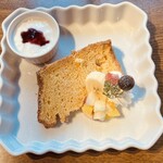 霜降山カフェ - ガーデンプレートランチのケーキ