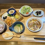 霜降山カフェ - きまぐれ農園ランチ