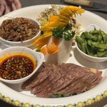 孫ニ娘潮汕牛肉火鍋 - 