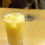 シマラン - ウォッカマンゴーラッシー