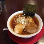 雷一家 - 鶏煮干しそば700円