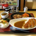 ファイヤーバーグ - ランチ２、ハンバーグ（150g）・サラダ・カツカレー・スープ