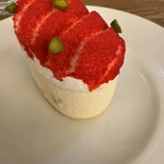 パティスリー モンプリュ 本店