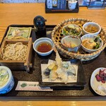生そば あずま - 料理写真: