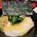 横浜家系総本山 吉村家直系店 ラーメン内田家 - 