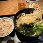 さぬきうどん　ゆう庵 - 料理写真:天ぷらうどん定食 1100円