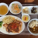 中南米料理 BORDE - 料理写真:5  鶏モモ肉のピリ辛ガーリックトマトソース　玄米　カレー