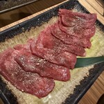 囲炉裏焼肉 牛華 - 