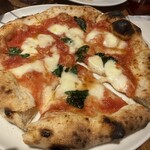 クラウディアツー - マルゲリータピザ