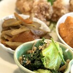 ロコマニ - ・厚揚げのトマトココナッツ煮
・青菜と切り干し大根の胡麻和え
・きんぴらごぼう