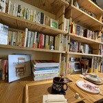 ブックカフェ 本の香り - 