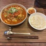 パンチマハル - チキンめん(1,100円)、ミニライス(50円)追加