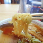 千日堂そば屋 - 麺リフト